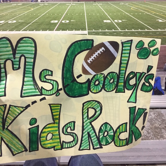 Meet your Posher, Brooke - Picture 2 of 4